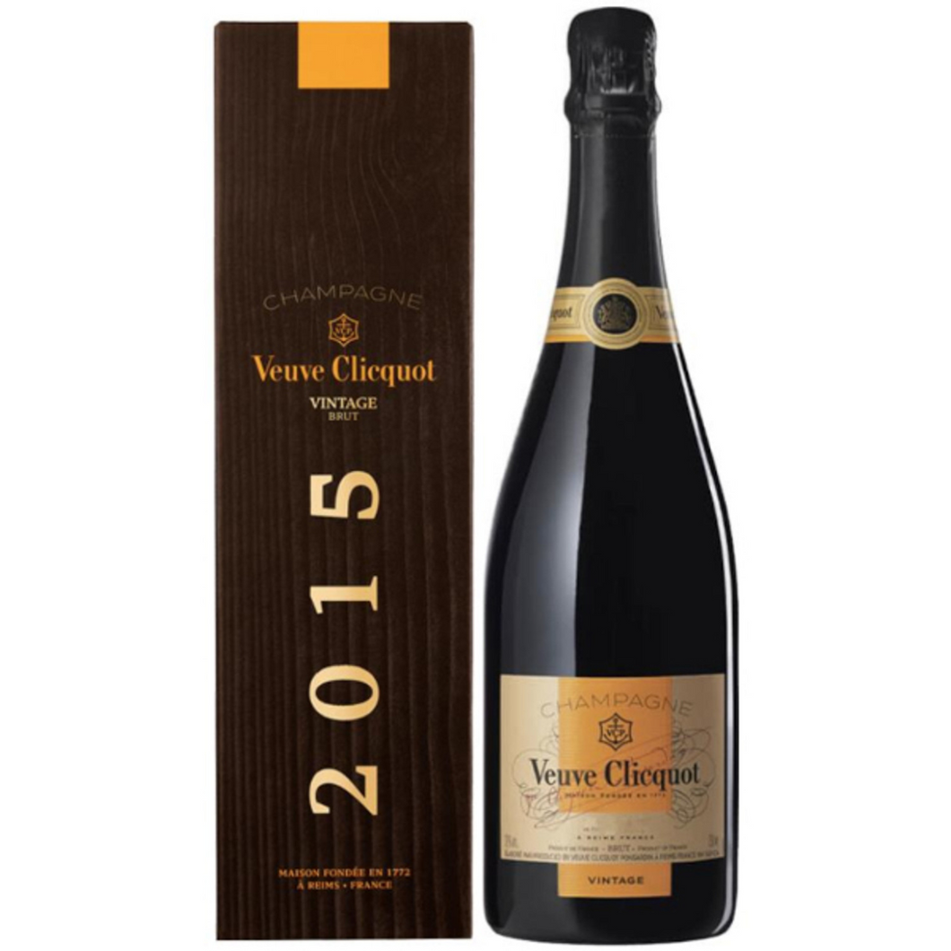 Veuve Clicquot Vintage with Gift Box 2015